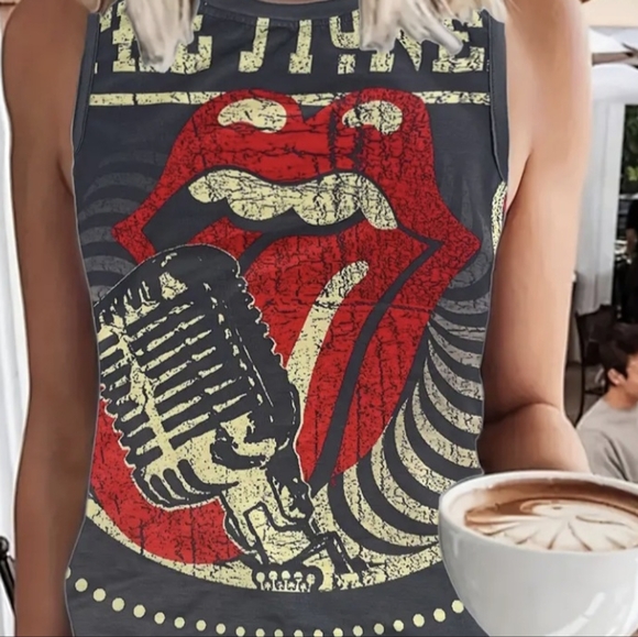 Sleeveless Crewneck Red Lips Rolling Stones Rock N Roll Band Tee Plus Size NEW - Picture 3 of 3